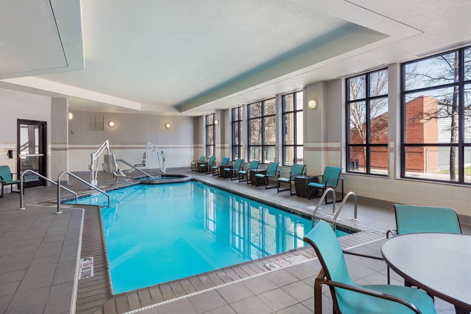 Residence Inn Louisville Downtown Bagian luar foto